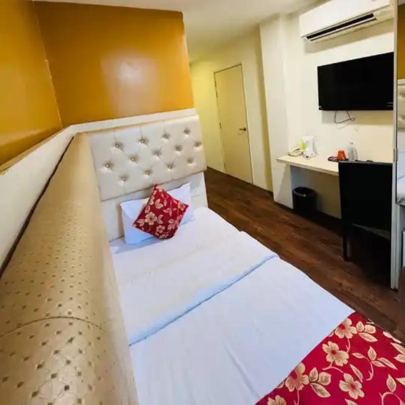 Top 10 Best Budget-Friendly Hotels in Bukit Bintang 2025 15 Sakura-Elite-Hotel-room