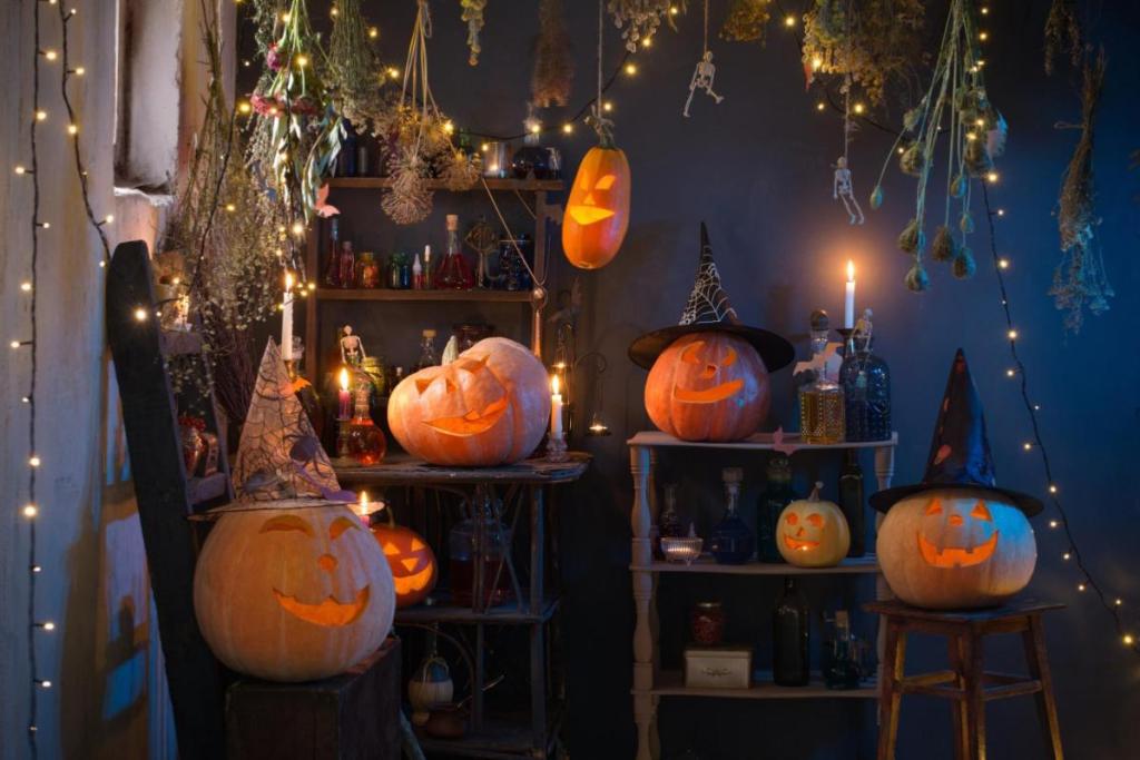 Halloween 2023: Of Parties, Easy Makeup, Costumes & Ghostly Fun 1 halloween 14