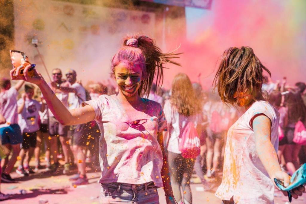 Top 10 Best Ways to Save Money as a Student in Malaysia 2025 7 save money as a student 3