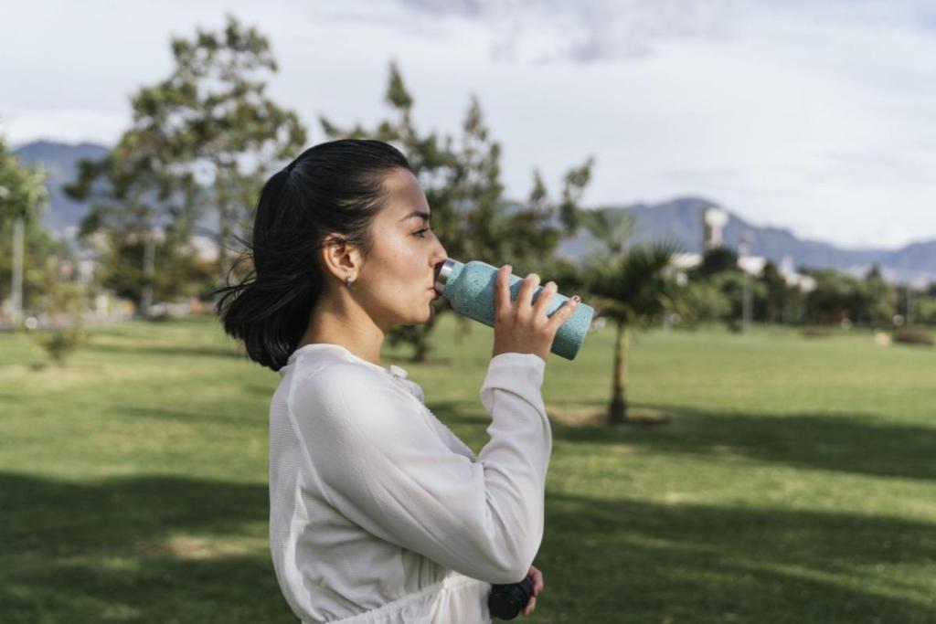 How to Choose the Safest and Best Quality Water Bottle? 1 water bottle