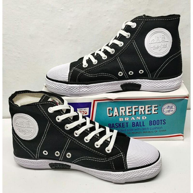 Top 7 Best Sepak Takraw Shoes in Malaysia 2025 8 Carefree High Cut Sepak Takraw Shoes