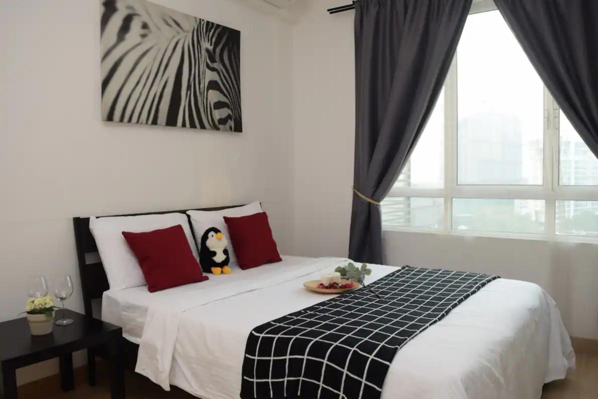 Top 10 Best Airbnbs Under RM150 in KL 2025 6 Couples-Home-Near-MidValley-Mega-Mall-bedroom