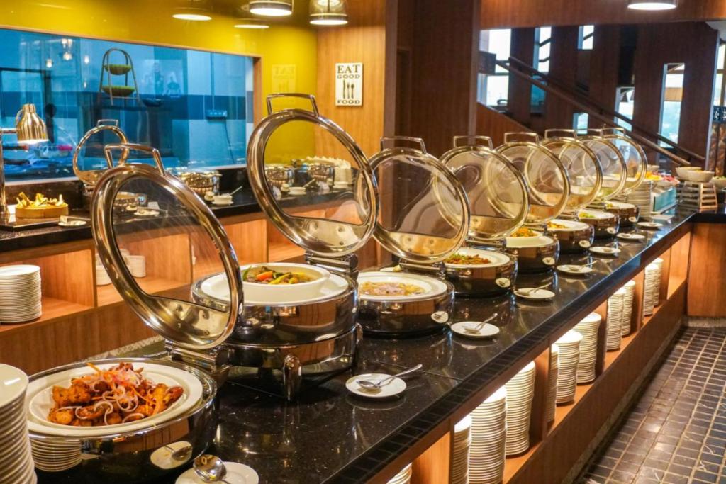 Top 10 Best Cheap Buffets in KL 2025 21 Kampung-Kitchen-buffet-dishes