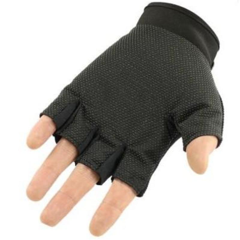 Top 8 Best Gym Gloves in Malaysia 2026 3 Multifunctional Half Finger Gloves