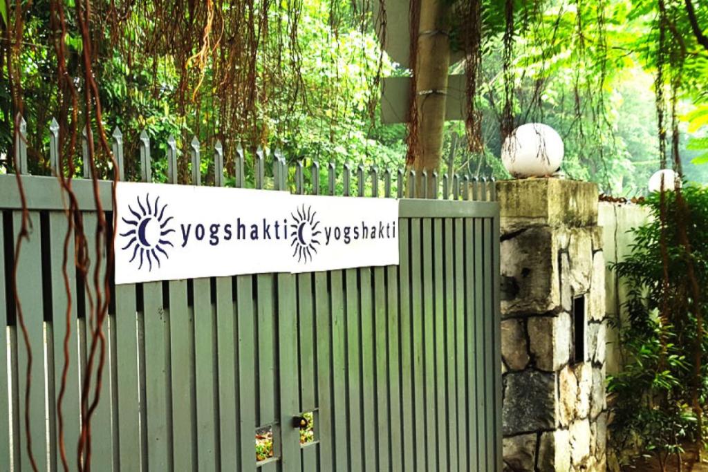 Top 10 Best Yoga Classes in Kuala Lumpur & Petaling Jaya 2025 8 yokshati-outside