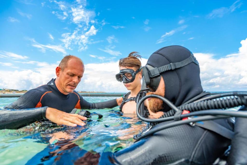 The Ultimate Guide on How to Get a PADI Scuba Diving License in Malaysia 4 padi 1 1