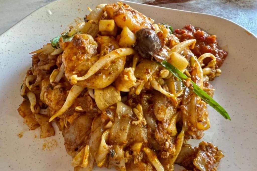 Top 10 Best Family Activities in Ipoh 2025 1 Char-Kuey-Teow