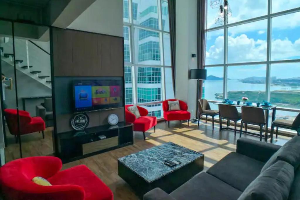 Top 10 Best Airbnbs in Penang 2025 3 Coastline-Seaview-interior