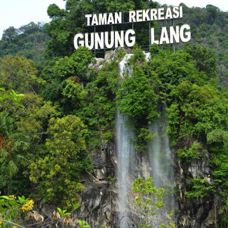 Top 10 Best Family Activities in Ipoh 2025 3 Gunung-Lang-manmade-waterfall