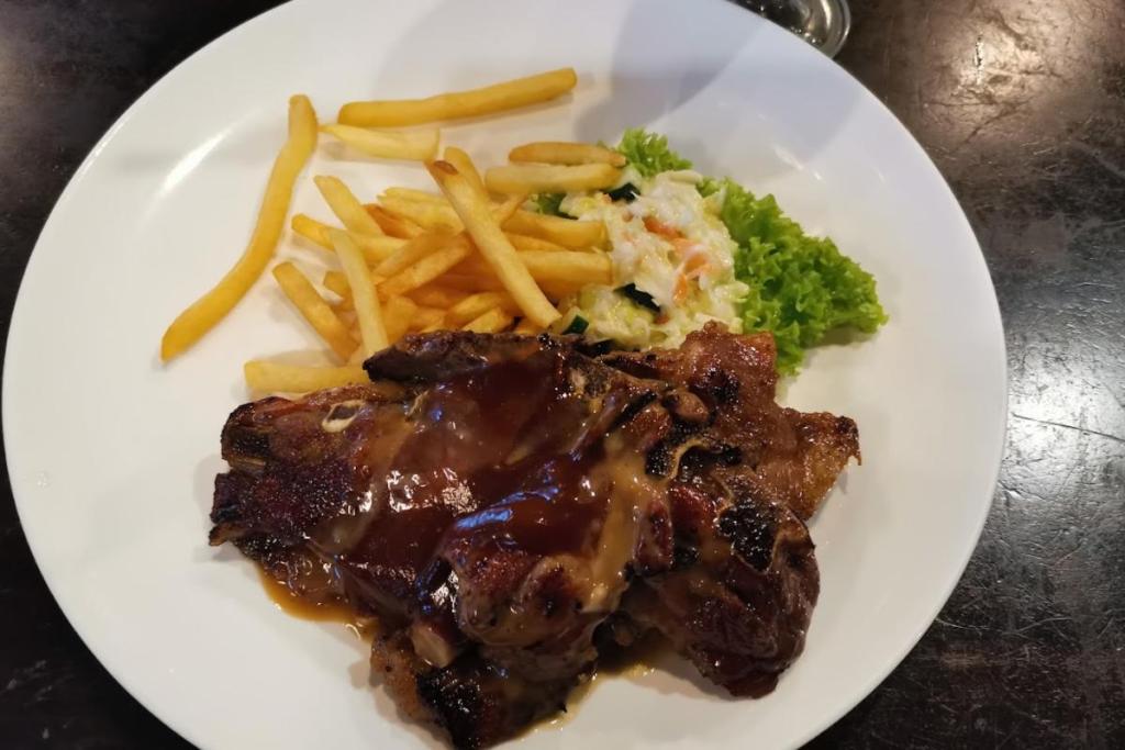 Top 10 Best Western Restaurants in Ipoh 2025 14 Hot-Jack-Cafe-western-food