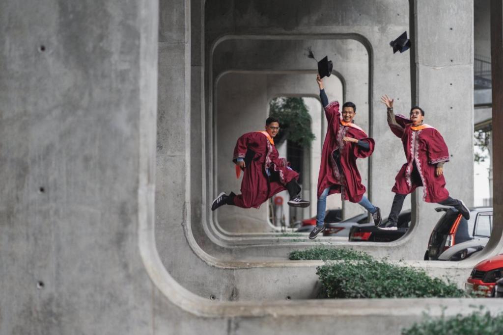 Top 10 Best Photoshoot Locations for Graduation in KL & Selangor 2025 2 unique-building-styles-graduation-photoshoot