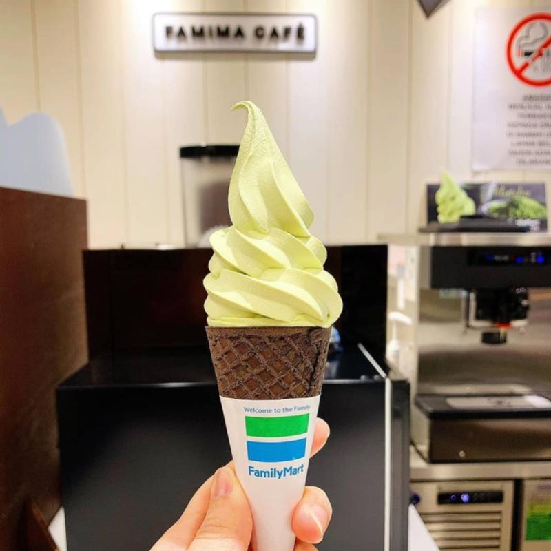 Top 15 Best Food in FamilyMart Malaysia 2025 4 Soft-Serve-Ice-Cream
