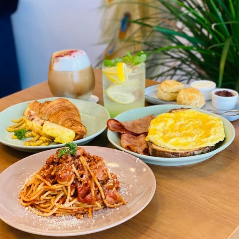Top 10 Best Cafes in Puchong 2025 18 Starman-Coffee-various-dishes