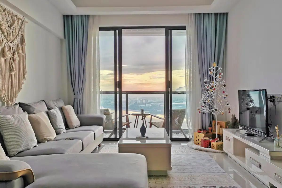Top 10 Best Airbnbs in Johor Bahru 2025 5 Yussy-Ins-Sea-View-living-room