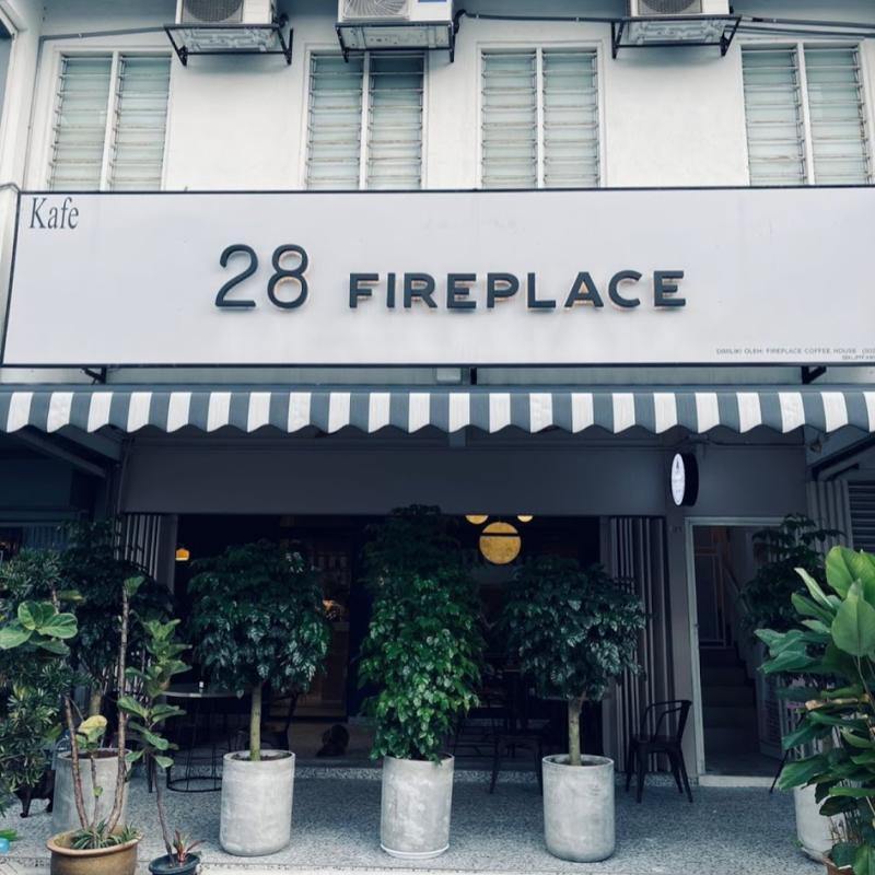 Top 10 Best Cafes in Ampang 2025 7 28-Fireplace