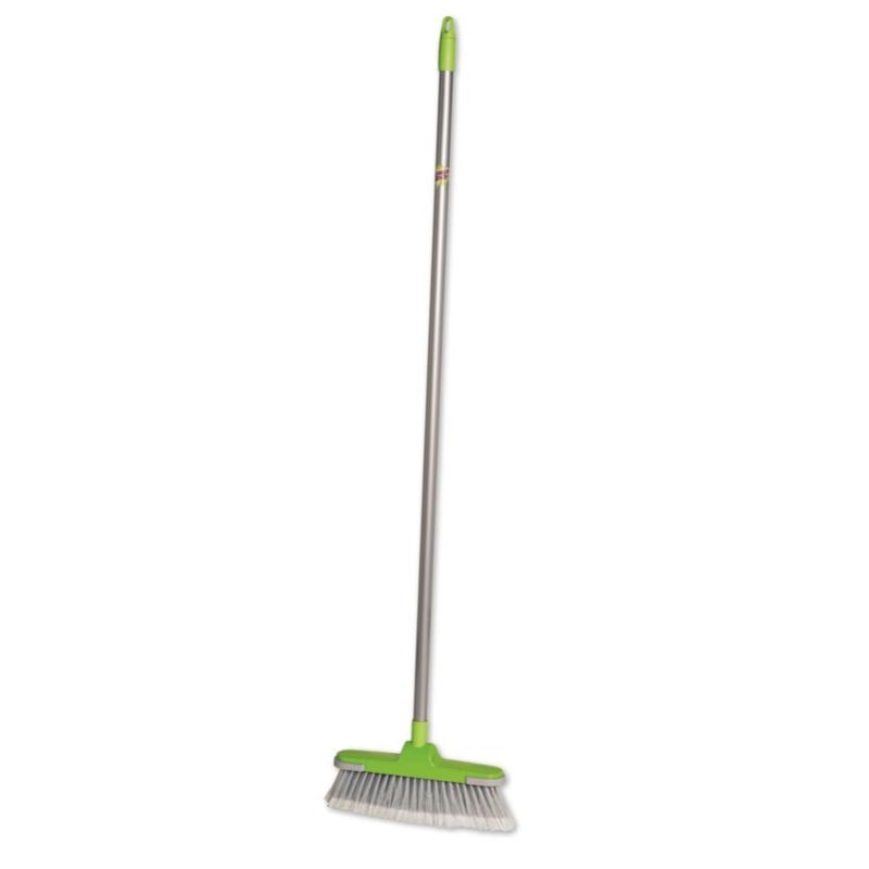 Top 15 Best Budget-Friendly and Thoughtful Housewarming Gifts in Malaysia 2026 9 3M Scotch-Brite Indoor Broom
