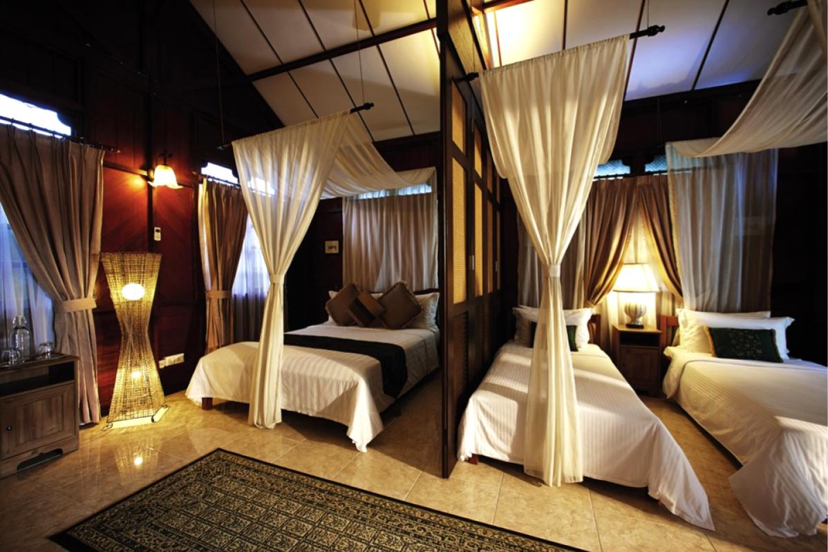 Top 10 Best Staycations in Janda Baik 2025 12 AmanRimba-Private-Estate-bedroom