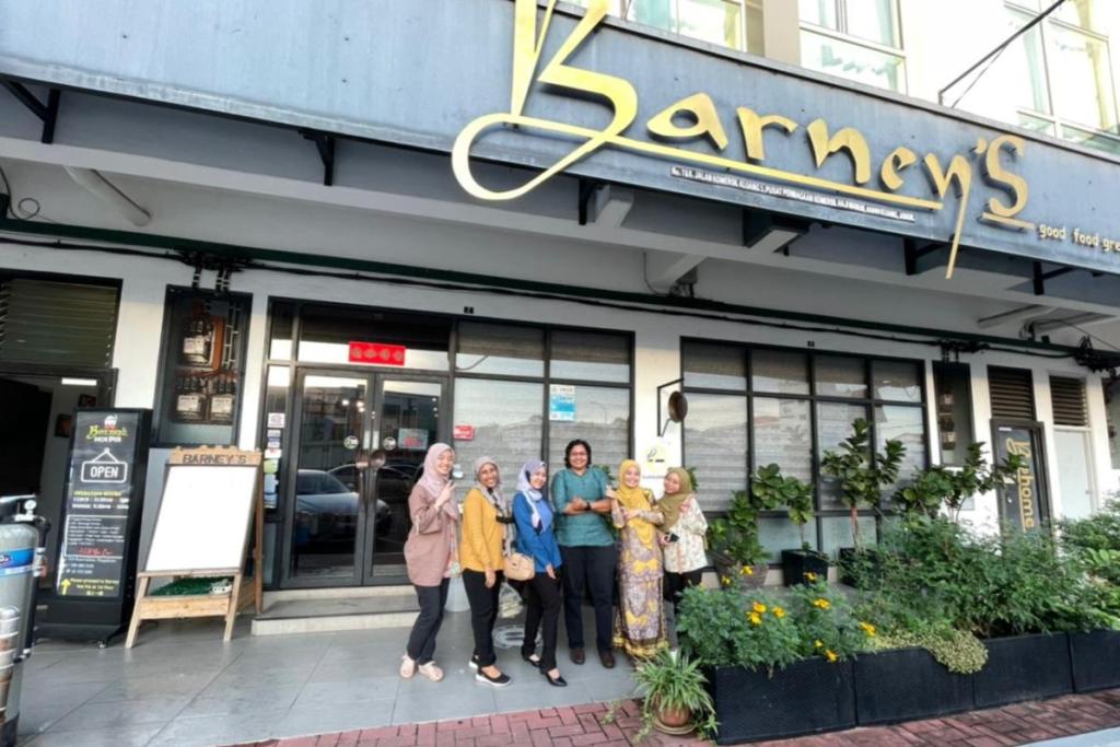 Top 10 Best Western Food Restaurants in Johor 2025 20 Barneys-DX-Sdn.-Bhd