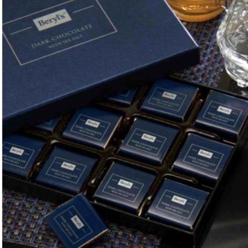 20 Hadiah Valentine Terbaik Untuk Kekasih Wanita Di Malaysia 2025 3 Beryls 12 Pieces Dark Chocolate