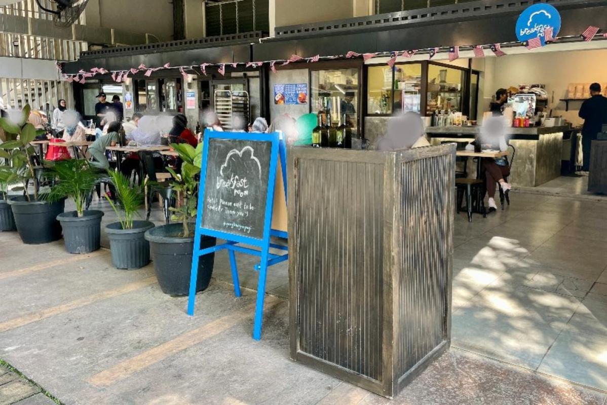 Top 10 Best Cafes in Bukit Jelutong 2025 12 Breakfast-Room