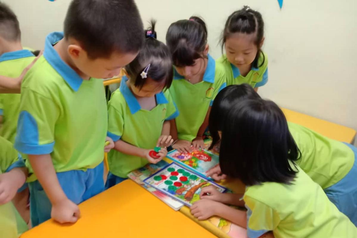 Top 10 Best Childcare Centres in Malaysia 2025 13 D-Care-Centre-children-playing