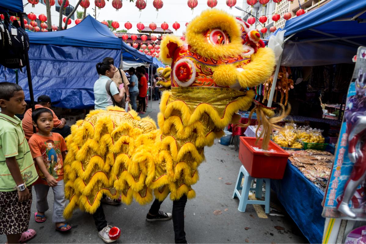 Top 10 Best Places To Visit in Malaysia During Chinese New Year 2025 10 Gaya-Street-lion-dance