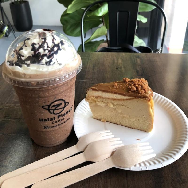 Top 10 Best Cafes in Bukit Jelutong 2025 21 Halal-Planet-Coffee-cake