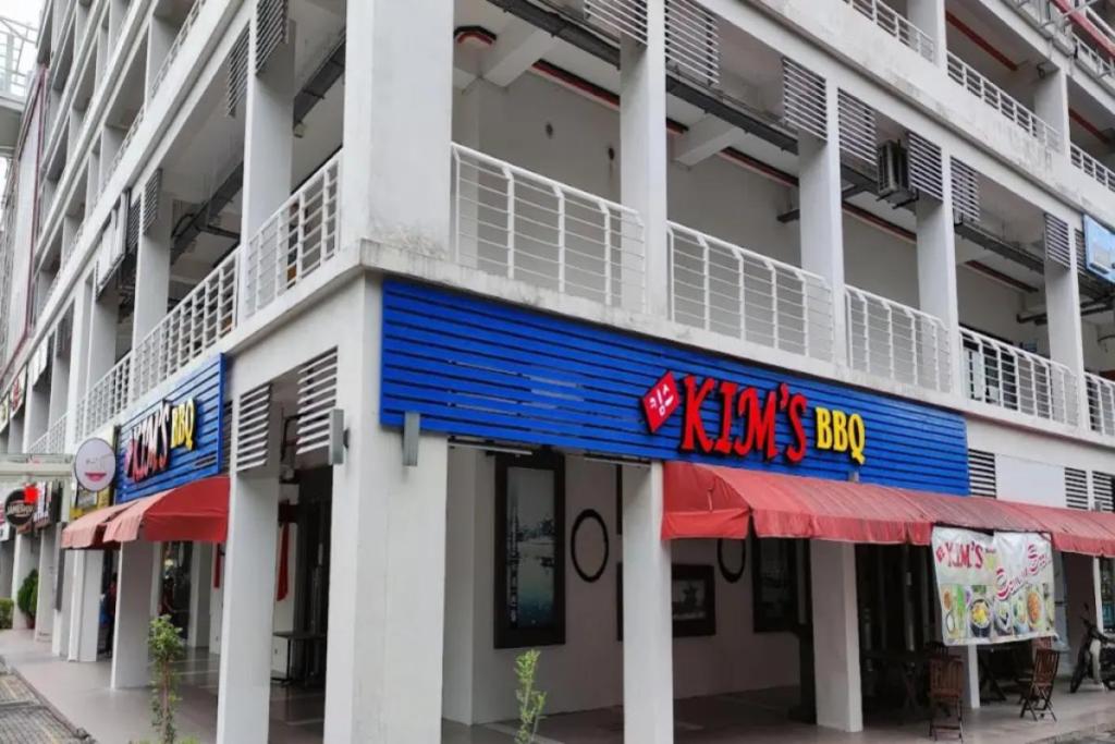 9 Bufet Murah Terbaik di Pulau Pinang Bawah RM150 pada 2025 10 kims-bbq-exterior