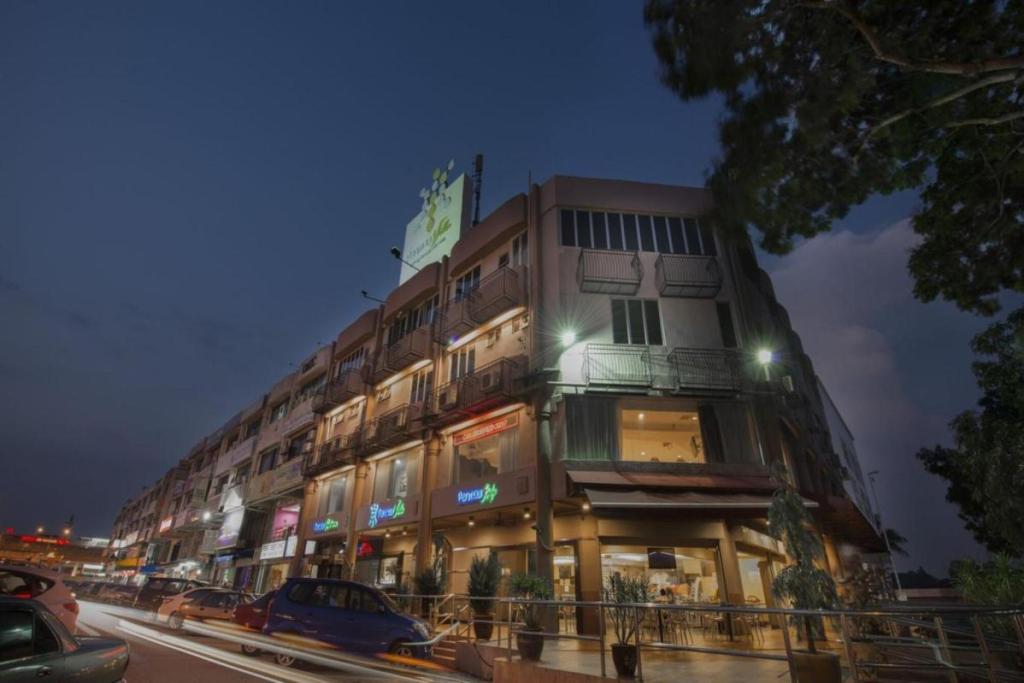 Top 10 Best Budget-Friendly Hotels in Klang 2025 13 Panmour Villa King 1