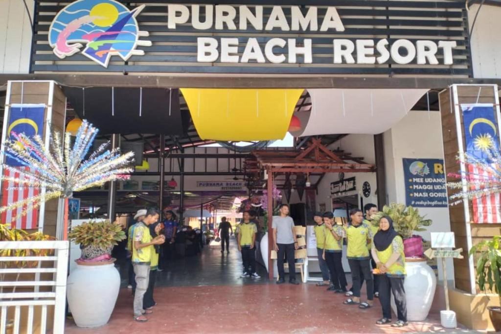 Top 10 Budget Beach Resort Hotels Below RM200 in Pangkor 2025 12 outside-Purnama-Beach-Resort