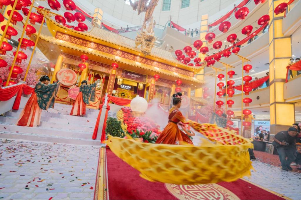 Top 10 Best Places To Visit in Malaysia During Chinese New Year 2025 16 Sunway-Pyramid-chinese-new-year-decorations