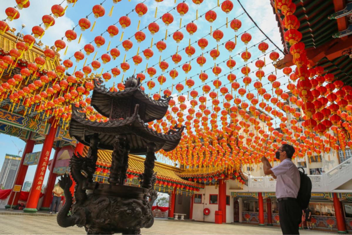 Top 10 Best Places To Visit in Malaysia During Chinese New Year 2025 7 Chinese-lanterns-hang-over-Thean-Hou-Temple
