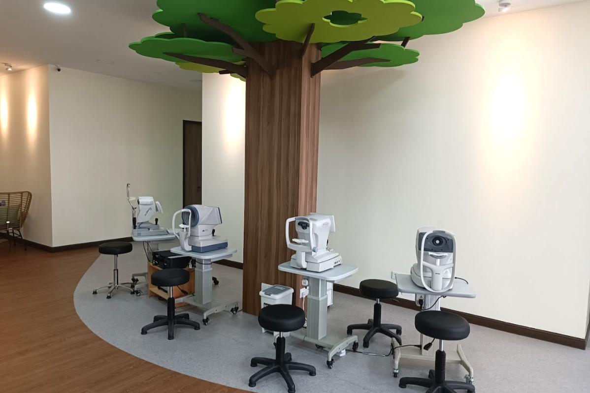 Top 9 Best Eye Specialists in Ipoh 2025 5 VISTA-Eye-vision-screeners
