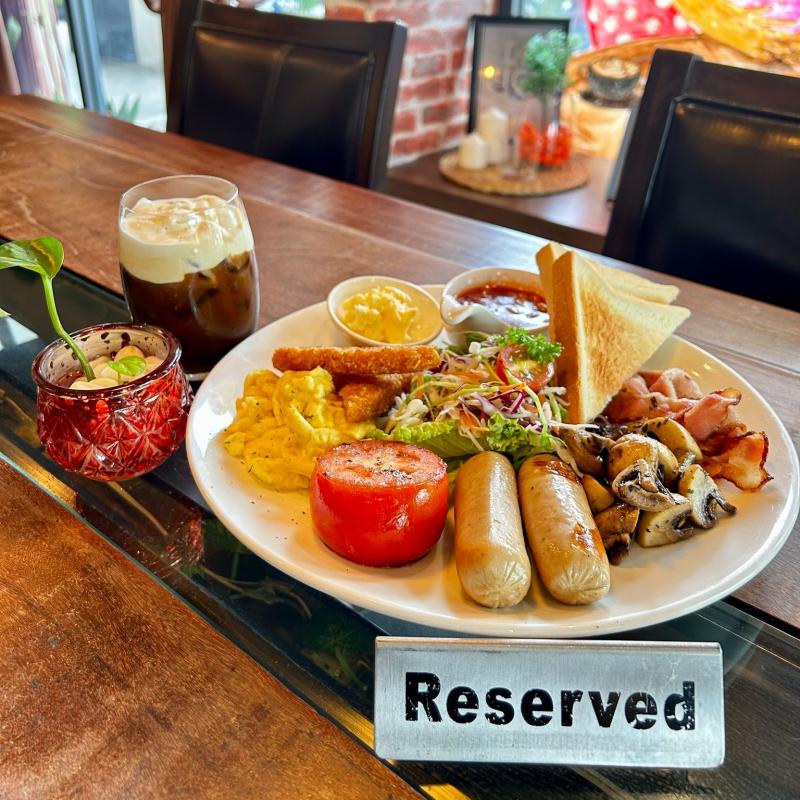 Top 10 Best Cafes in Kepong 2025 8 Vergine-Cafe-western-cuisine