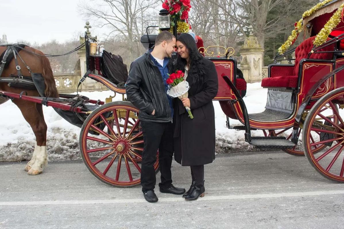 Top 20 Best Proposal Ideas in Malaysia 2025 14 A classic horse-drawn carriage, beautifully decorated for a couple