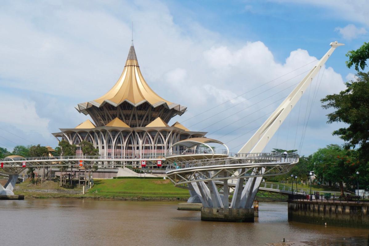 Top 10 Best Budget Vacations Below RM 200 in Malaysia 2025 20 Darul-Hana-Bridge