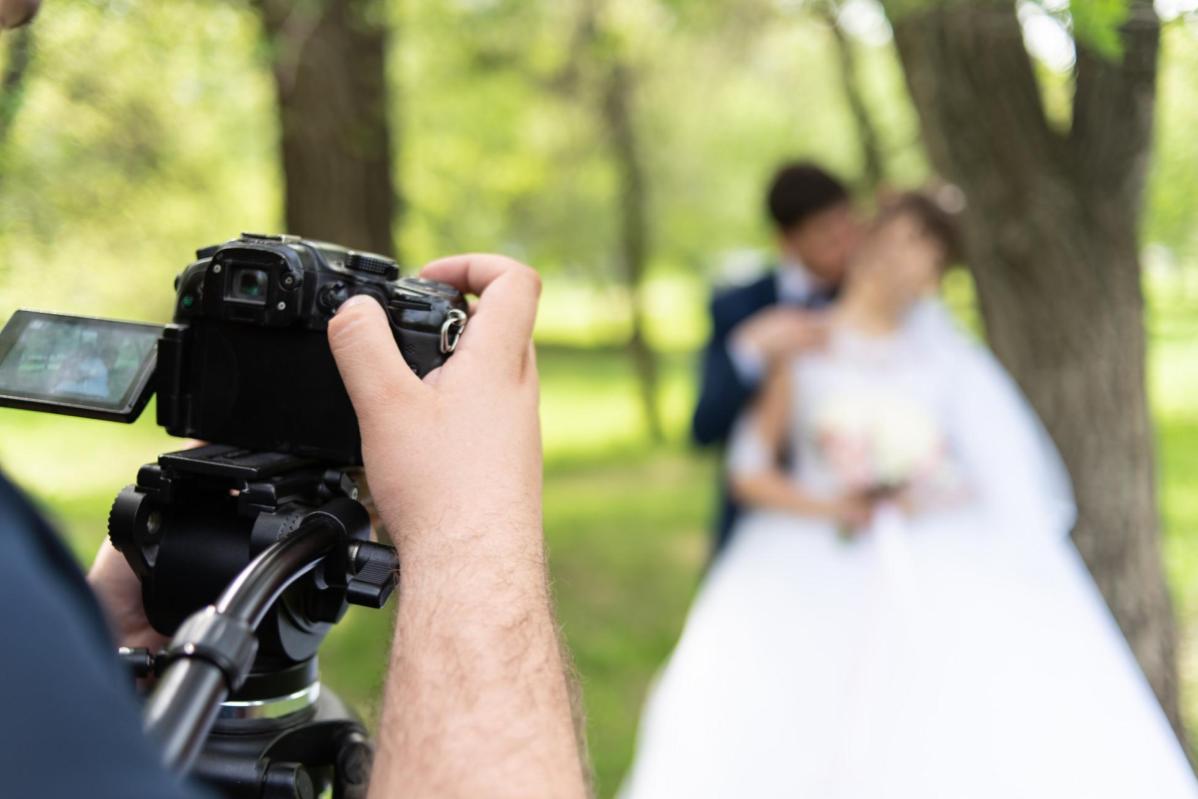 Stress-Free Wedding Planning Checklist: Tips and Guide to Budget Services 14 wedding 7