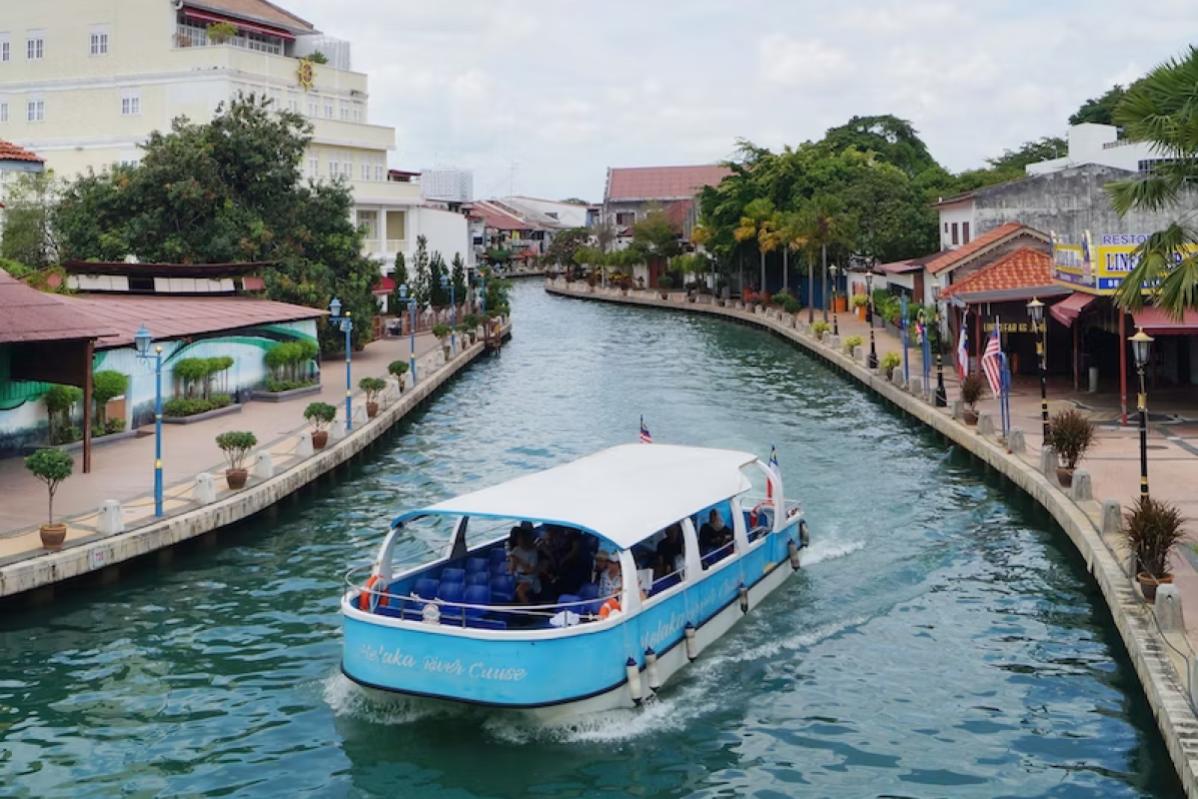 Top 10 Best Cafes in Melaka 2025 3 Melaka-River-Cruise