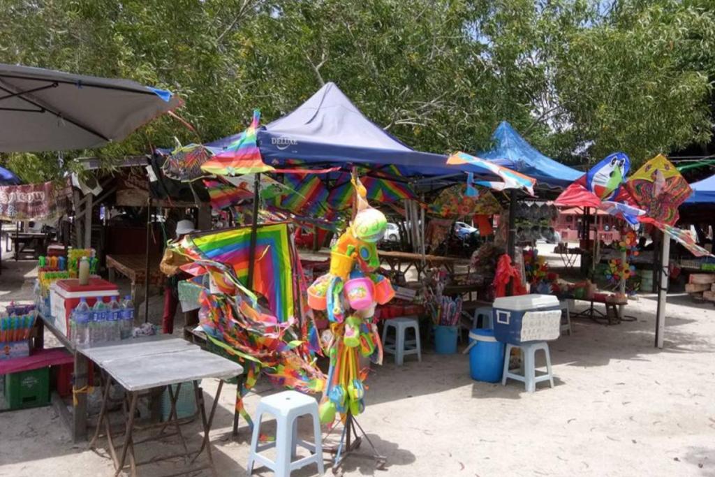 Six Famous Beaches In Selangor To Leisure During Weekend 10 Pantai Redang 1