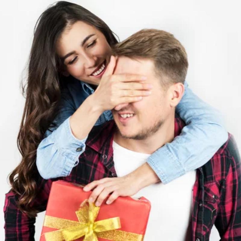 20 Hadiah Hari Valentine Terbaik Untuk Lelaki Di Malaysia 2025 1 Valentines Day