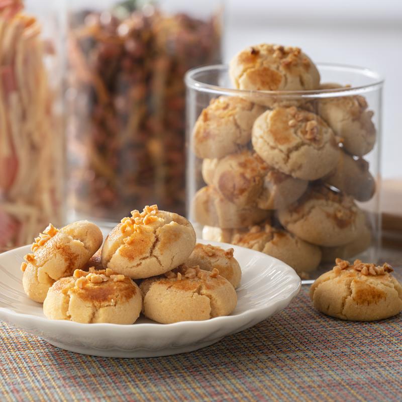 30 Easy & Delicious Kuih Raya Recipes in 2025 38 Almond Cookies