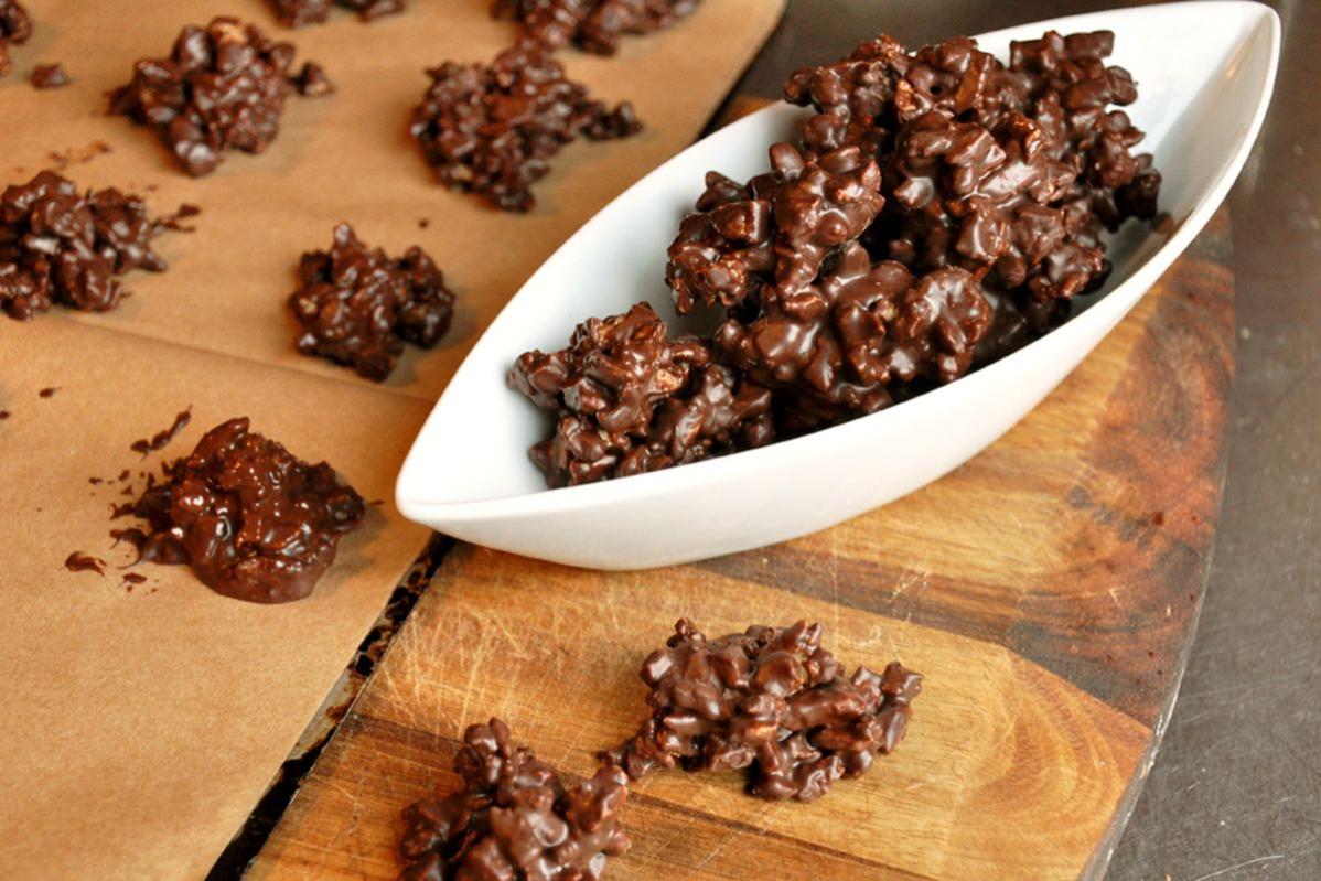 30 Easy & Delicious Kuih Raya Recipes in 2025 30 Almond Rocher