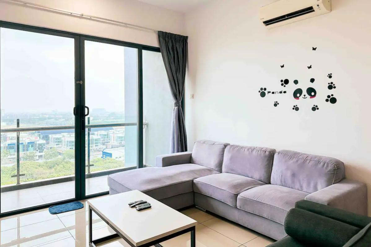 Top 10 Best Airbnbs in Melaka 2025 24 Atlantis Residences Near Jonker Walk 1