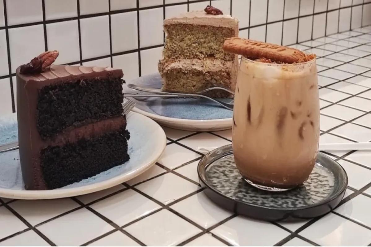 Top 10 Best Cafes in Ara Damansara 2025 24 Bijou-Cafe-desserts