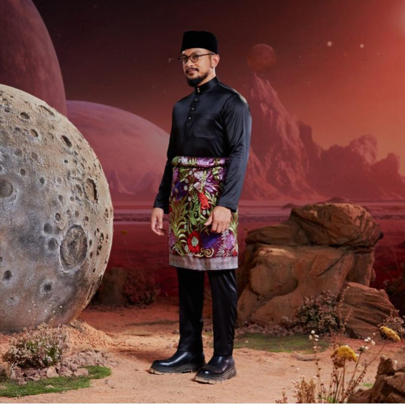 Top 16 Best Online Boutiques for Raya Outfits in Malaysia 2024 17 Bulan Bintang 1