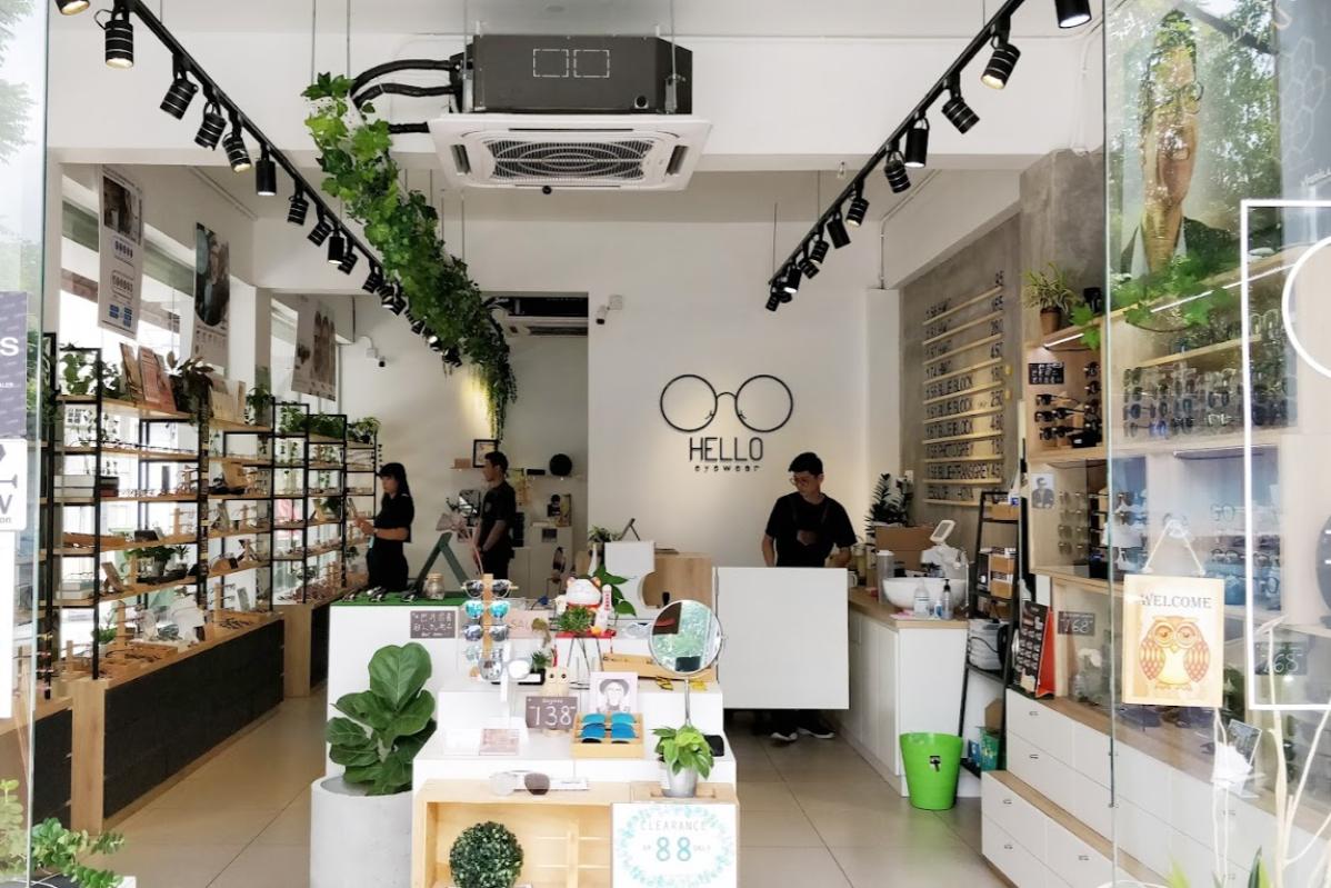 Top 10 Best Optical Shops in Malaysia 2025 12 HELLO-Eyewear-interior