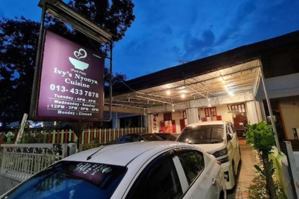 Top 10 Best Nyonya Restaurants in Penang 2025 8 Ivys-Nyonya-Cuisine-sign