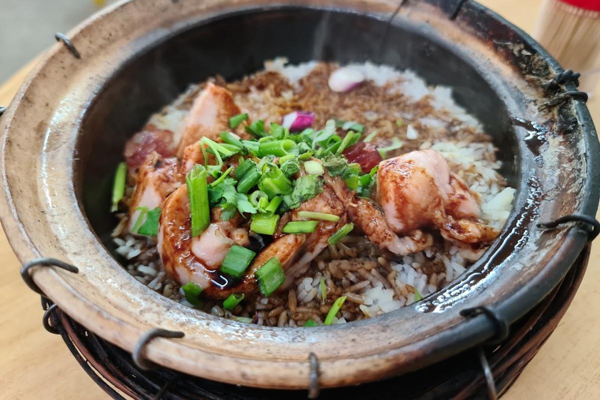 Top 10 Best Delicious Claypot Rice in Kuala Lumpur 2025 21 Kedai-Makanan-Kim-Poh-claypot-chicken-rice