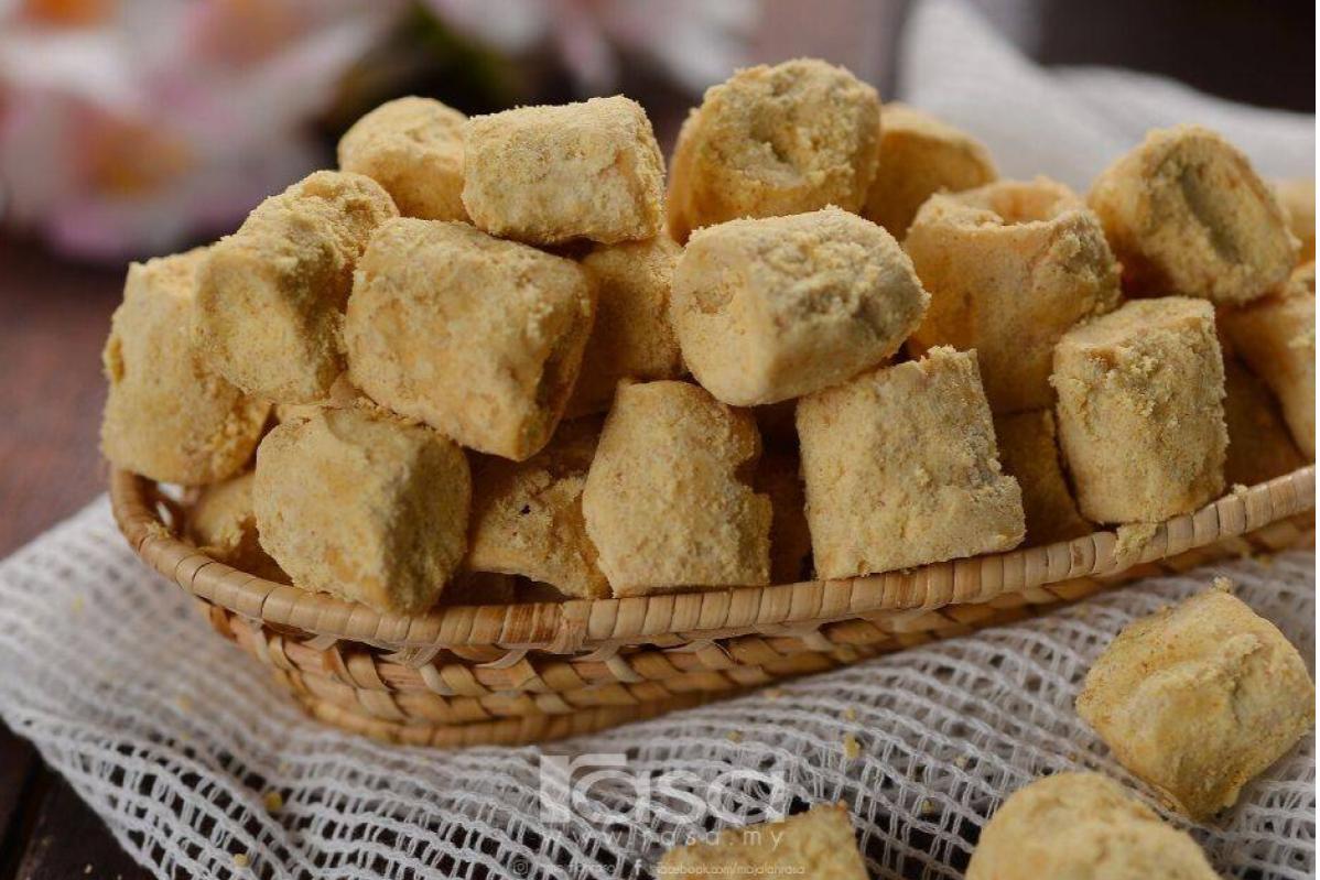 30 Easy & Delicious Kuih Raya Recipes in 2025 23 Kuih Batang Buruk