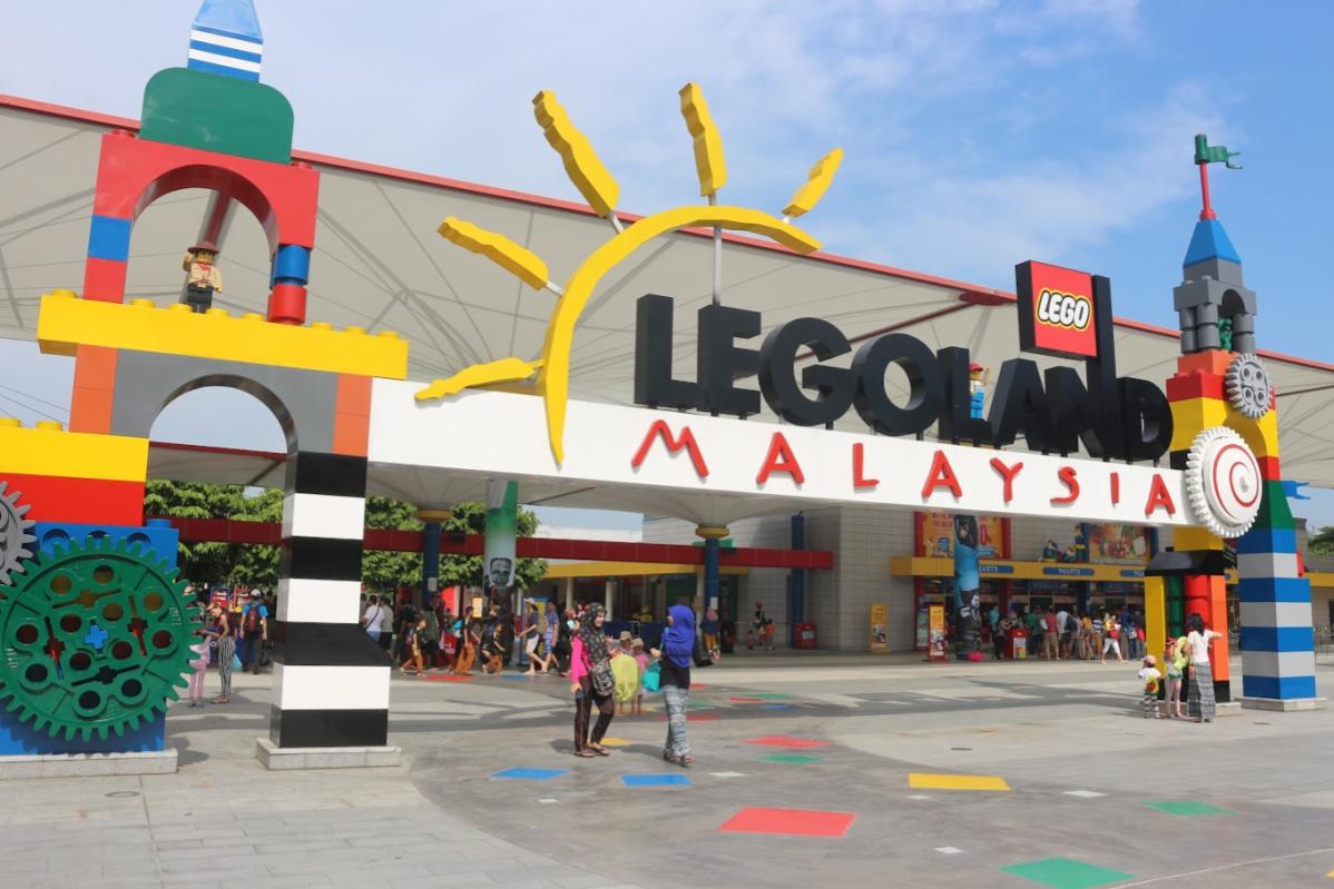 Top 10 Best Places for Birthday Celebrations in Johor 2025 4 LEGOLAND-Waterpark-Malaysia